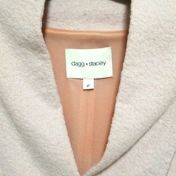 Dagg and Stacey Dress 40% Wool. Size: 6. - Picture 4 of 6